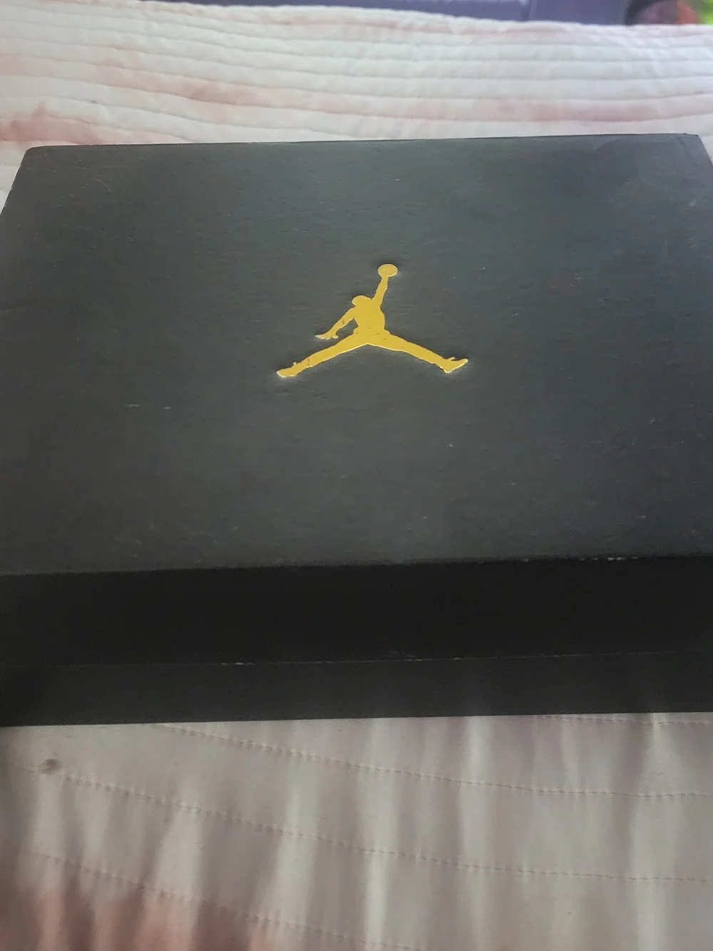 Jordan 1s Low Top Sneakers - Black & White Patent Size 4Y EUC - Picture 11 of 13